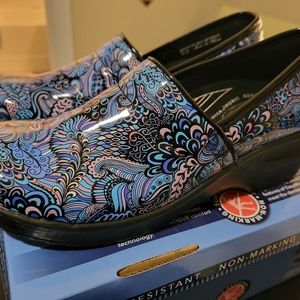 Easy Works Water proof shoes- Size 8.5